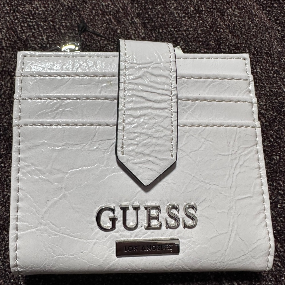 Guess White Card Holder NWT